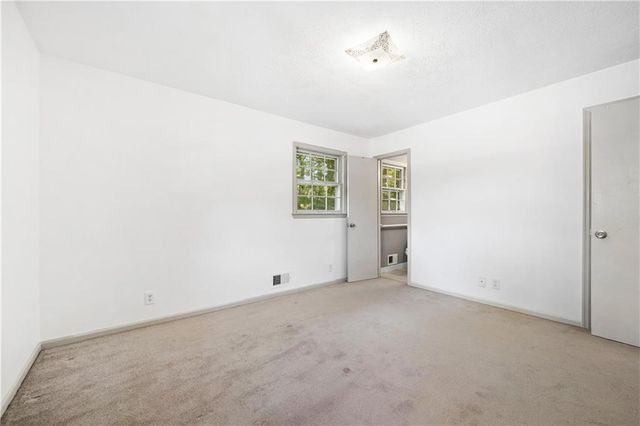 4531 S Roberts Drive, Sugar Hill, GA 30518