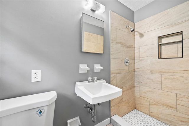 4531 S Roberts Drive, Sugar Hill, GA 30518