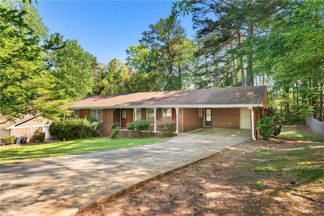 4531 S Roberts Drive, Sugar Hill, GA 30518