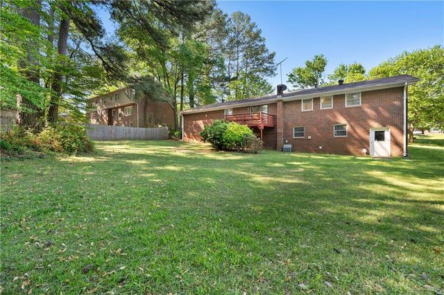 4531 S Roberts Drive, Sugar Hill, GA 30518