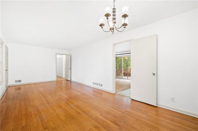 4531 S Roberts Drive, Sugar Hill, GA 30518