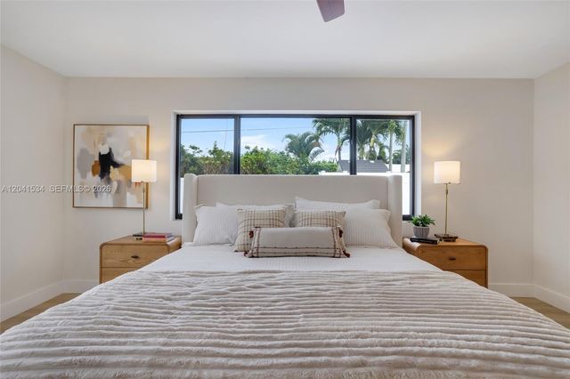 5718 NE 15th Ave, Fort Lauderdale, FL 33334