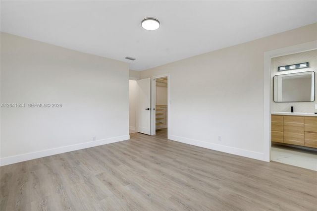 5718 NE 15th Ave, Fort Lauderdale, FL 33334
