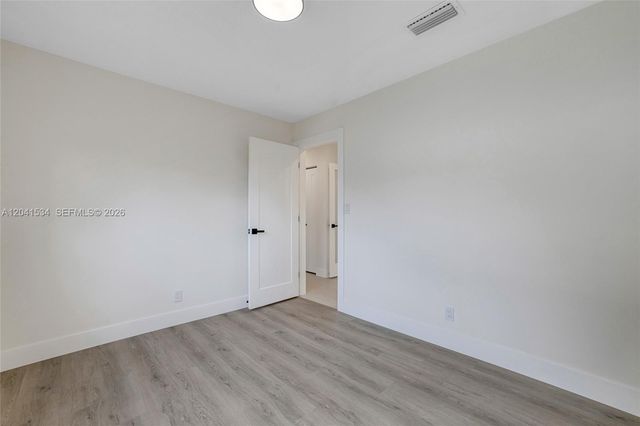 5718 NE 15th Ave, Fort Lauderdale, FL 33334