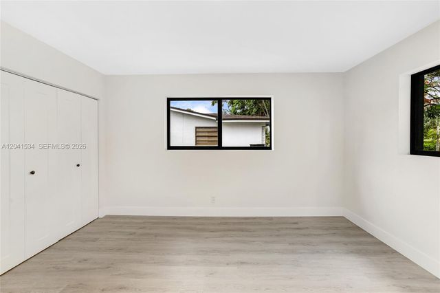 5718 NE 15th Ave, Fort Lauderdale, FL 33334