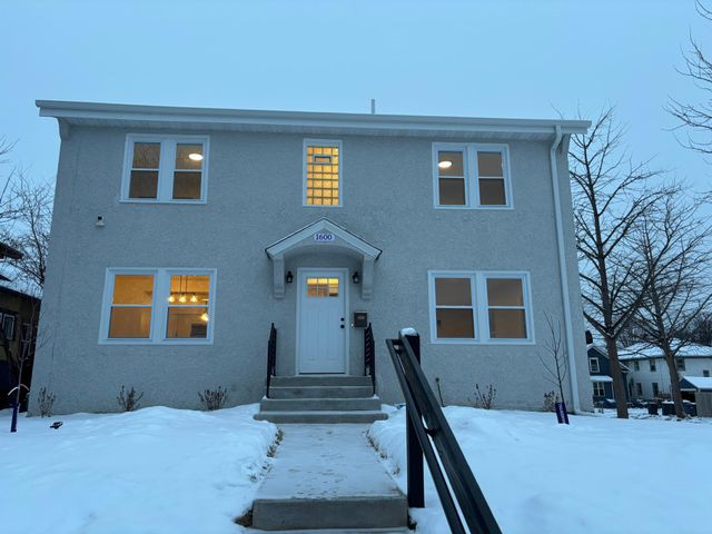 1600 Oliver Avenue N, Minneapolis, MN 55411