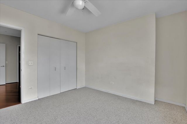 7243 MADISON Street 211, Forest Park, IL 60130