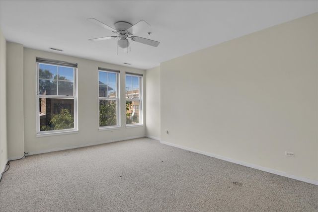 7243 MADISON Street 211, Forest Park, IL 60130