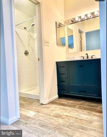 7863 WINTERCRESS LN, Springfield, VA 22152