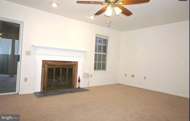 7863 WINTERCRESS LN, Springfield, VA 22152