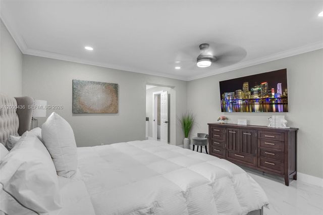 7875 NW 174th Ter, Hialeah, FL 33015