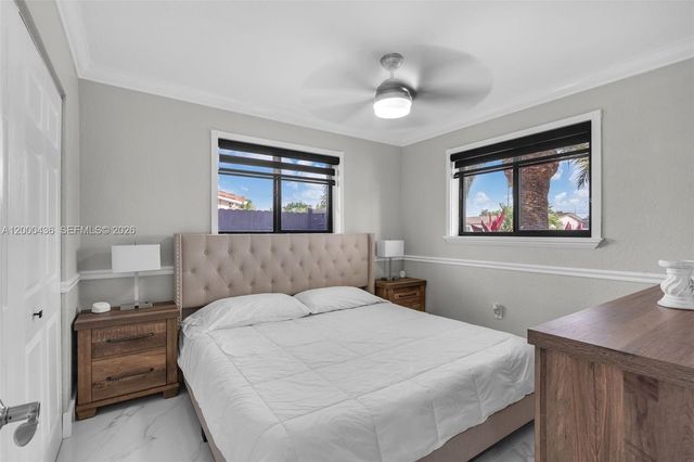 7875 NW 174th Ter, Hialeah, FL 33015