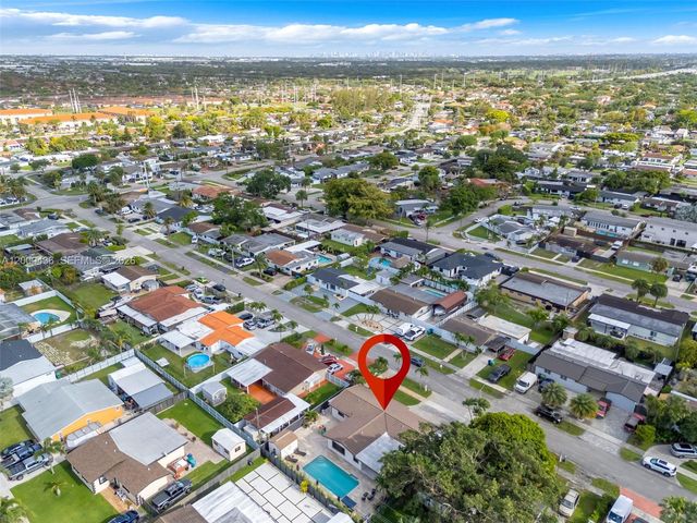 7875 NW 174th Ter, Hialeah, FL 33015