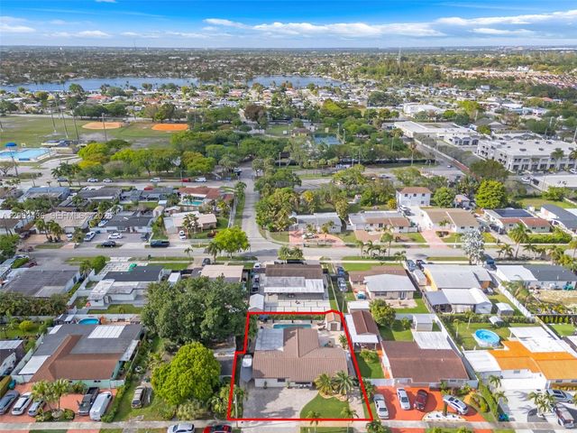 7875 NW 174th Ter, Hialeah, FL 33015