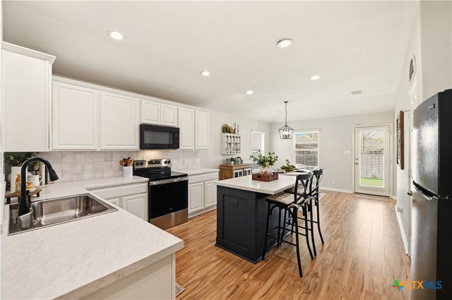 911 Karah, New Braunfels, TX 78130