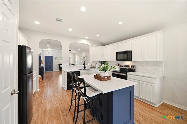 911 Karah, New Braunfels, TX 78130