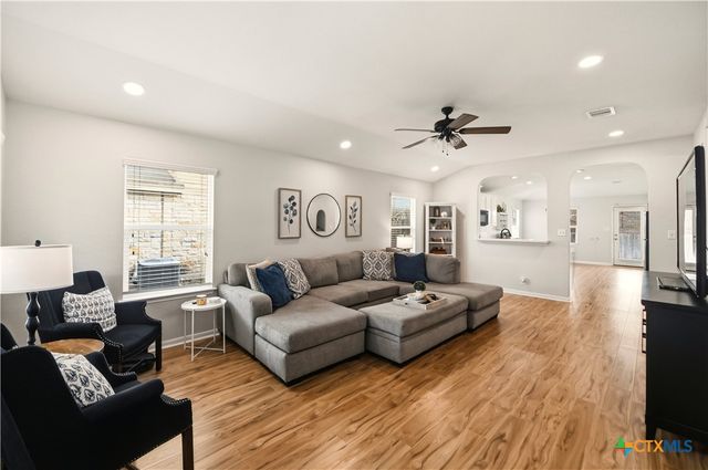 911 Karah, New Braunfels, TX 78130