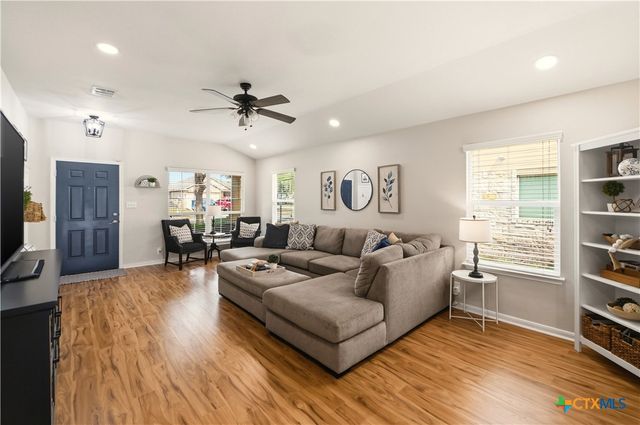 911 Karah, New Braunfels, TX 78130