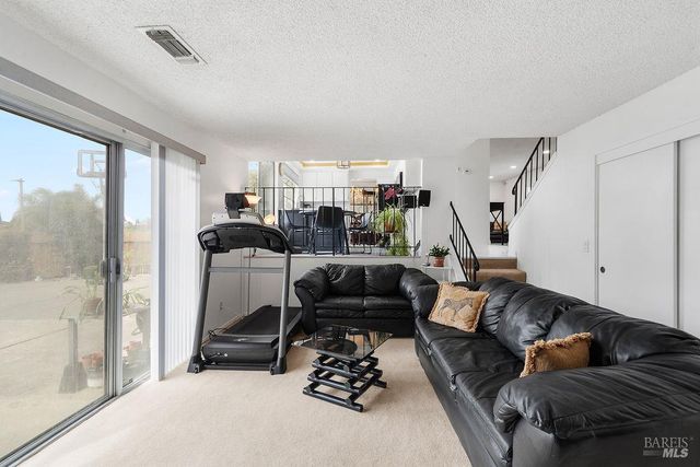 1305 Corcoran Ave, Vallejo, CA 94589