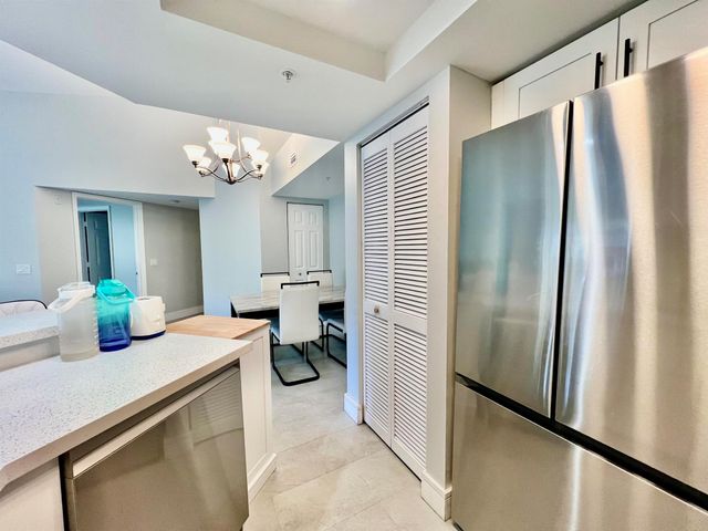 2033 SE 10th Avenue 620, Fort Lauderdale, FL 33316