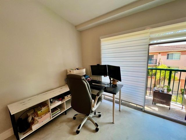 2033 SE 10th Avenue 620, Fort Lauderdale, FL 33316