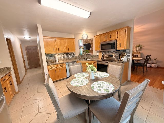 3476 Valley Woods Drive, Cherry Valley, IL 61016
