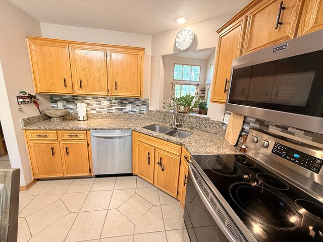 3476 Valley Woods Drive, Cherry Valley, IL 61016