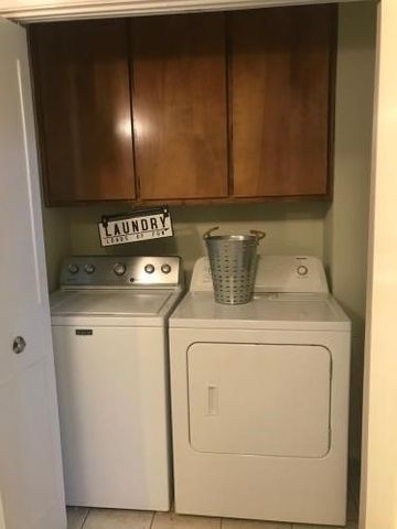 2714 McCart Avenue 2712, Fort Worth, TX 76110