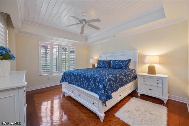 410 Bayfront PL 2301, Naples, FL 34102