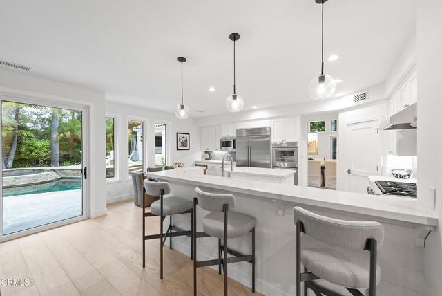 40 Golden Glen Drive, Simi Valley, CA 93065