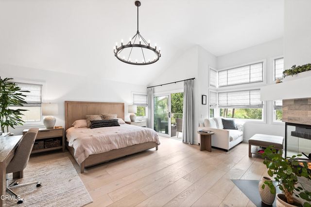 40 Golden Glen Drive, Simi Valley, CA 93065