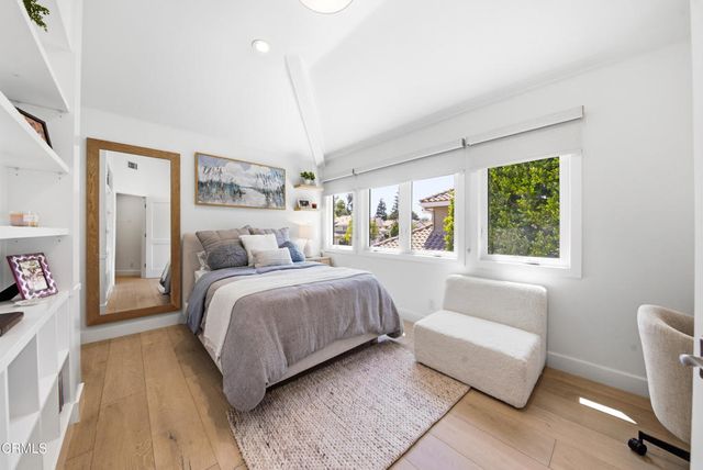 40 Golden Glen Drive, Simi Valley, CA 93065