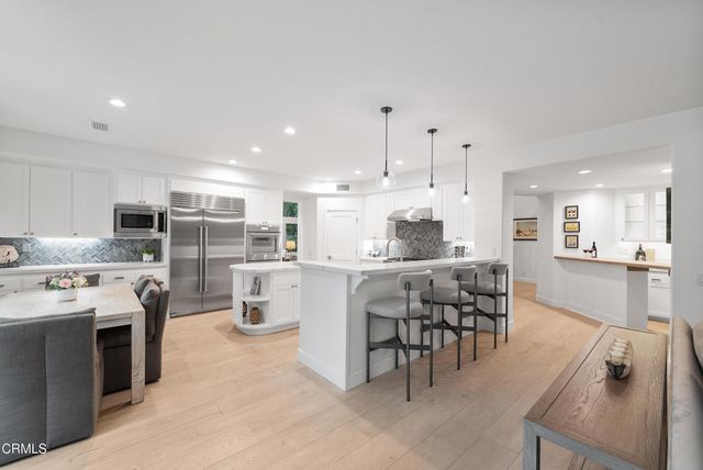 40 Golden Glen Drive, Simi Valley, CA 93065