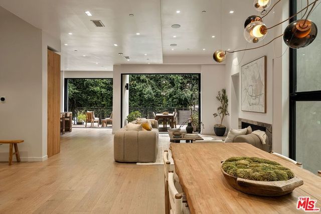 10326 Keswick Avenue, Los Angeles, CA 90064