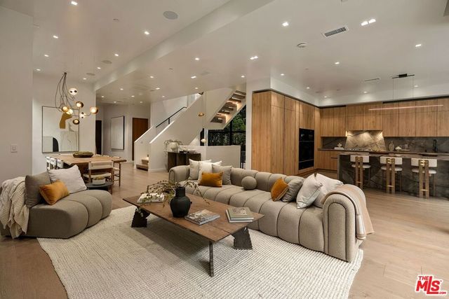 10326 Keswick Avenue, Los Angeles, CA 90064