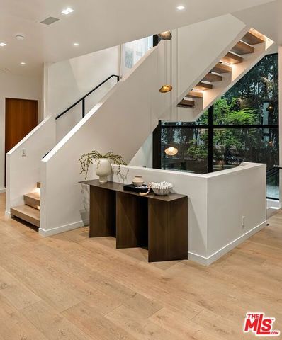 10326 Keswick Avenue, Los Angeles, CA 90064