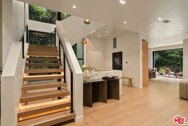 10326 Keswick Avenue, Los Angeles, CA 90064