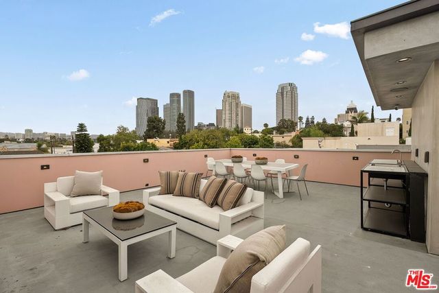 10326 Keswick Avenue, Los Angeles, CA 90064