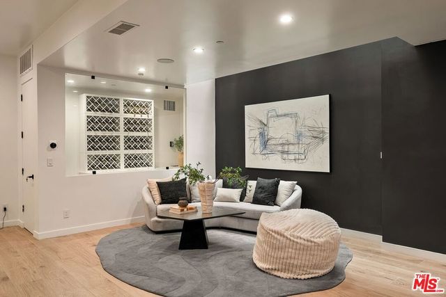 10326 Keswick Avenue, Los Angeles, CA 90064