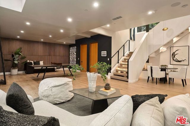 10326 Keswick Avenue, Los Angeles, CA 90064