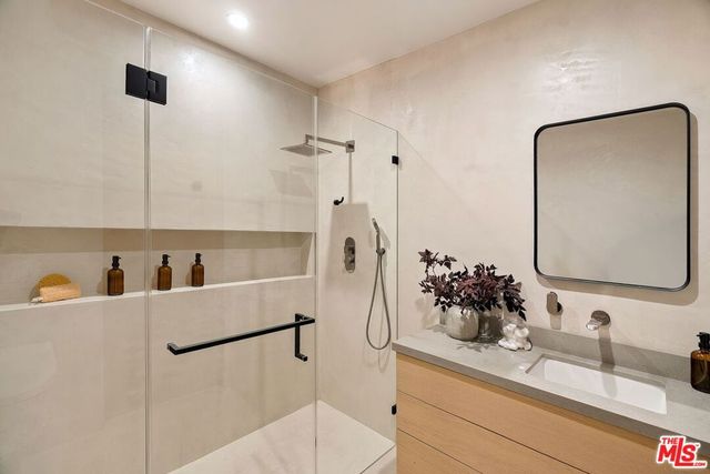 10326 Keswick Avenue, Los Angeles, CA 90064