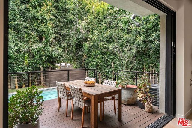 10326 Keswick Avenue, Los Angeles, CA 90064