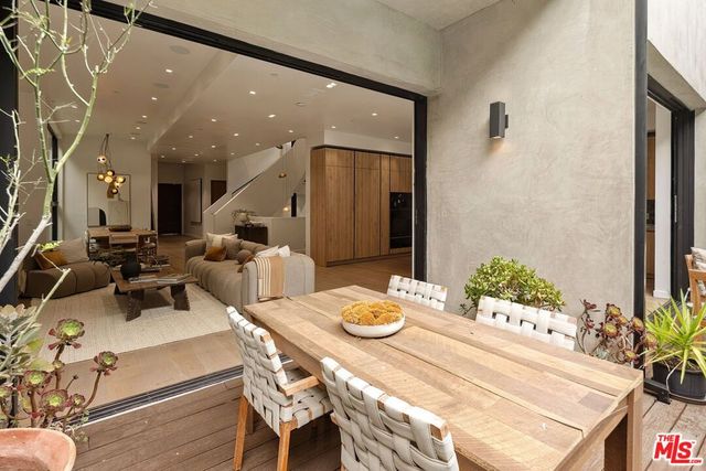 10326 Keswick Avenue, Los Angeles, CA 90064