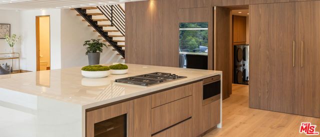 2673 Zorada Drive, Los Angeles, CA 90046