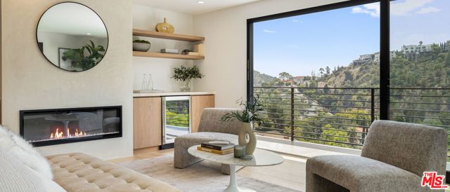 2673 Zorada Drive, Los Angeles, CA 90046