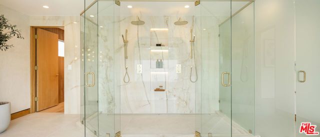 2673 Zorada Drive, Los Angeles, CA 90046