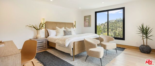 2673 Zorada Drive, Los Angeles, CA 90046