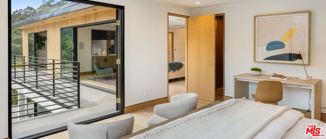 2673 Zorada Drive, Los Angeles, CA 90046