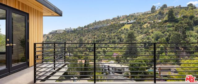 2673 Zorada Drive, Los Angeles, CA 90046