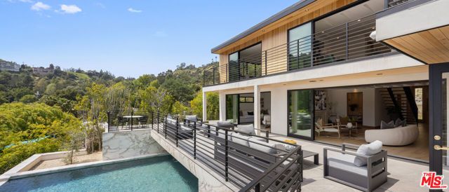 2673 Zorada Drive, Los Angeles, CA 90046